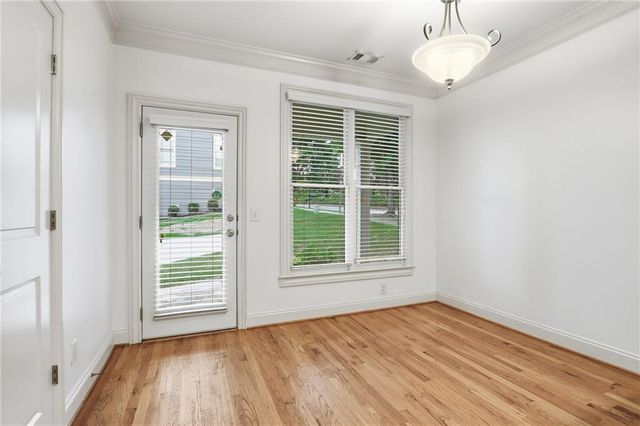 970 Samples Lane NW, Atlanta, GA 30318