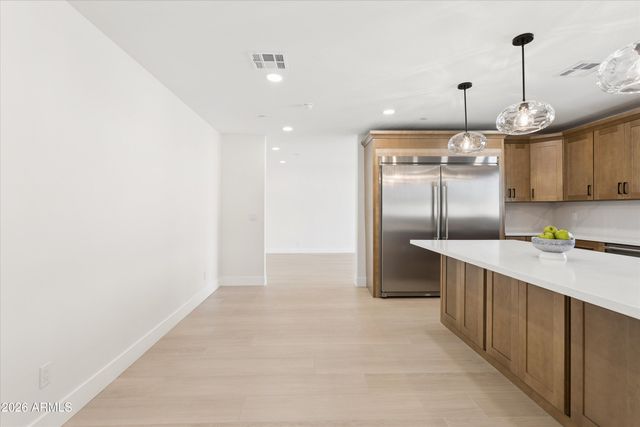 8236 E CAMBRIDGE Avenue, Scottsdale, AZ 85257