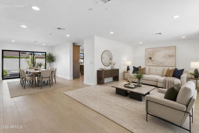 8236 E CAMBRIDGE Avenue, Scottsdale, AZ 85257