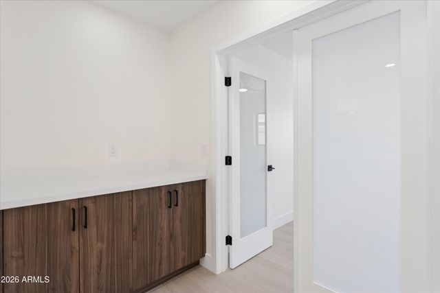 8236 E CAMBRIDGE Avenue, Scottsdale, AZ 85257