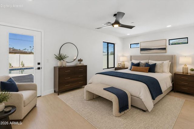 8236 E CAMBRIDGE Avenue, Scottsdale, AZ 85257