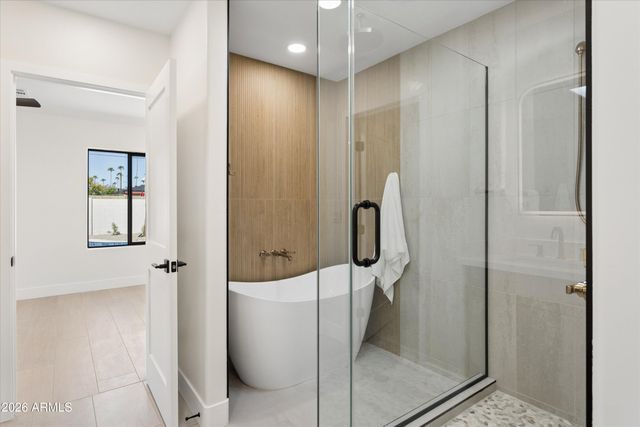8236 E CAMBRIDGE Avenue, Scottsdale, AZ 85257
