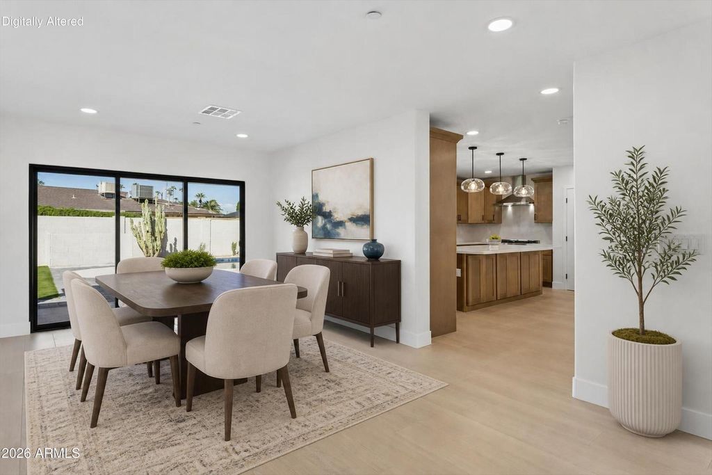 8236 E CAMBRIDGE Avenue, Scottsdale, AZ 85257 — photo 5