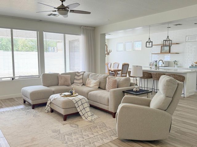 862 E Gemini Place, Chandler, AZ 85249