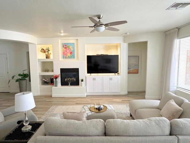 862 E Gemini Place, Chandler, AZ 85249
