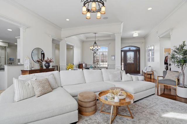 4710 WINDING WOOD CT, Columbia, MO 65203