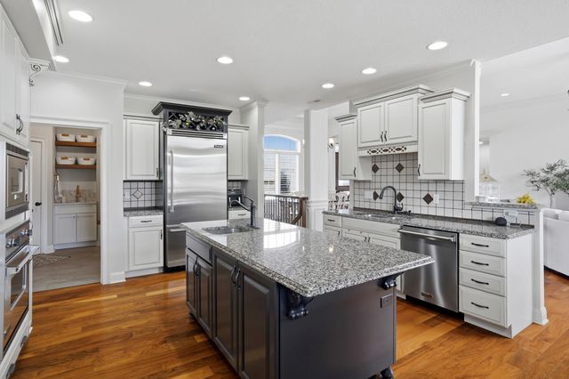 4710 WINDING WOOD CT, Columbia, MO 65203