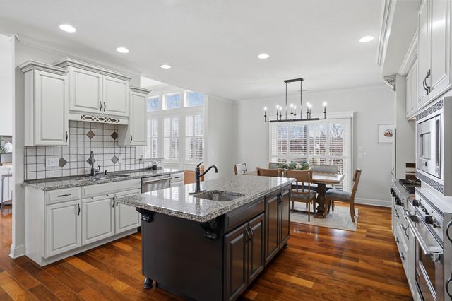 4710 WINDING WOOD CT, Columbia, MO 65203