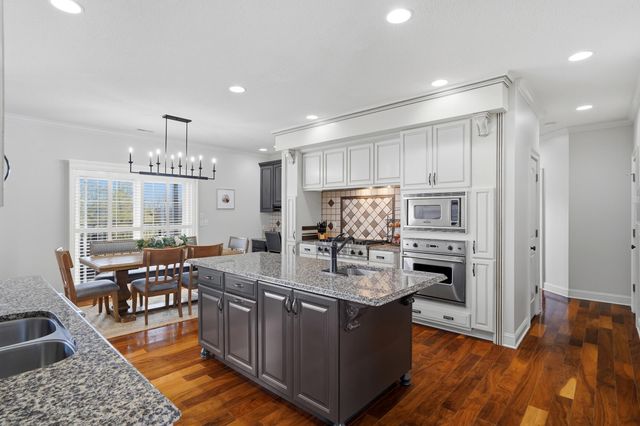 4710 WINDING WOOD CT, Columbia, MO 65203