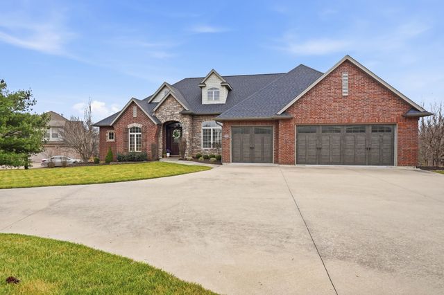 4710 WINDING WOOD CT, Columbia, MO 65203