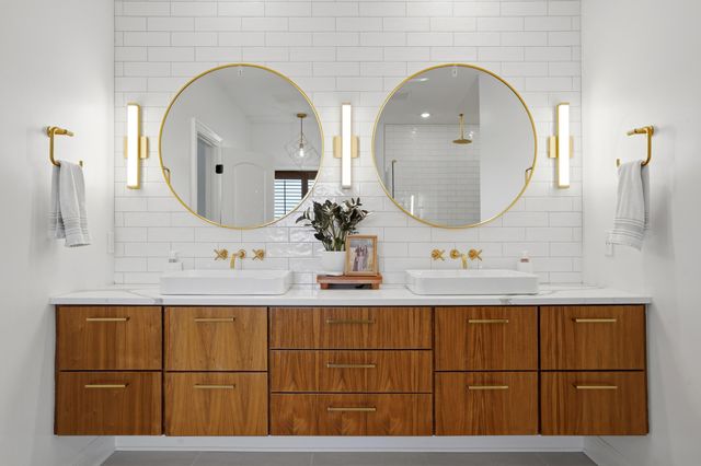 4710 WINDING WOOD CT, Columbia, MO 65203