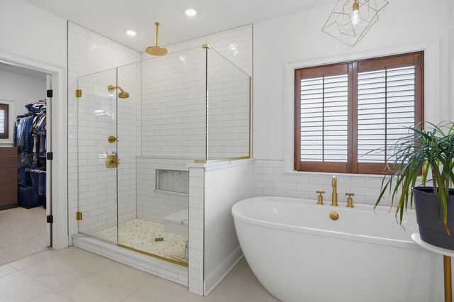 4710 WINDING WOOD CT, Columbia, MO 65203