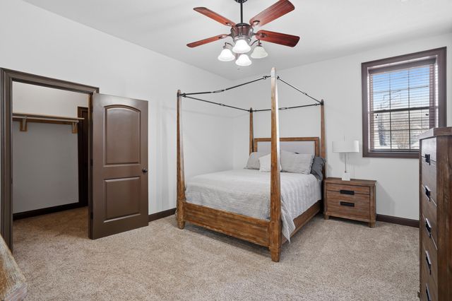 4710 WINDING WOOD CT, Columbia, MO 65203