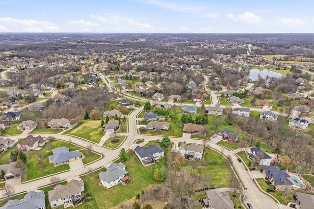 4710 WINDING WOOD CT, Columbia, MO 65203