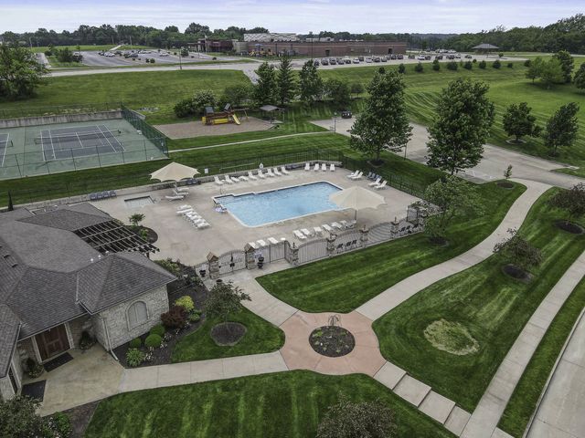 4710 WINDING WOOD CT, Columbia, MO 65203