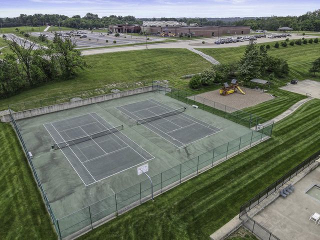 4710 WINDING WOOD CT, Columbia, MO 65203