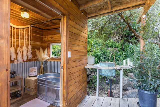 29068 Lake, Agoura Hills, CA 91301