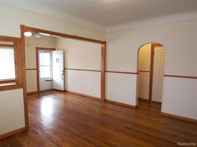 7259 Packard Avenue, Warren, MI 48091