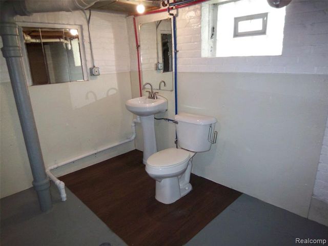 7259 Packard Avenue, Warren, MI 48091