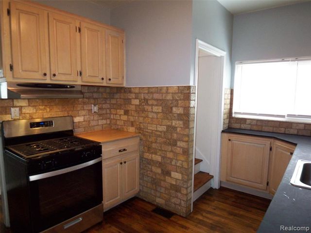 7259 Packard Avenue, Warren, MI 48091