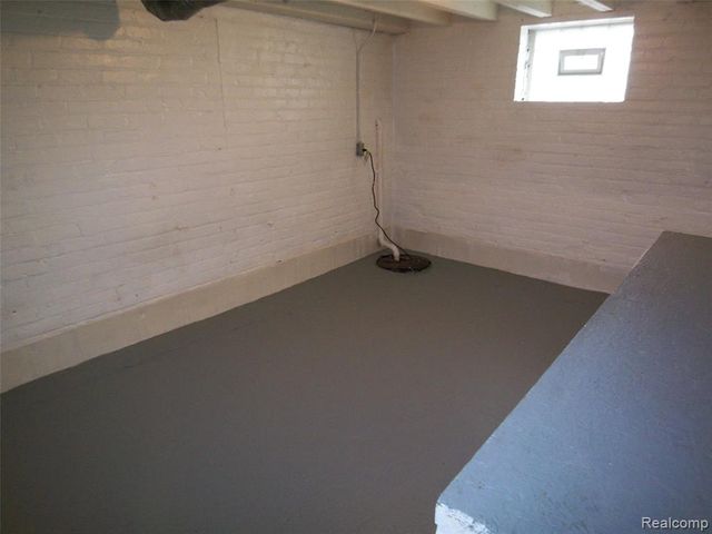 7259 Packard Avenue, Warren, MI 48091