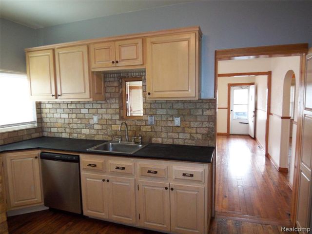 7259 Packard Avenue, Warren, MI 48091