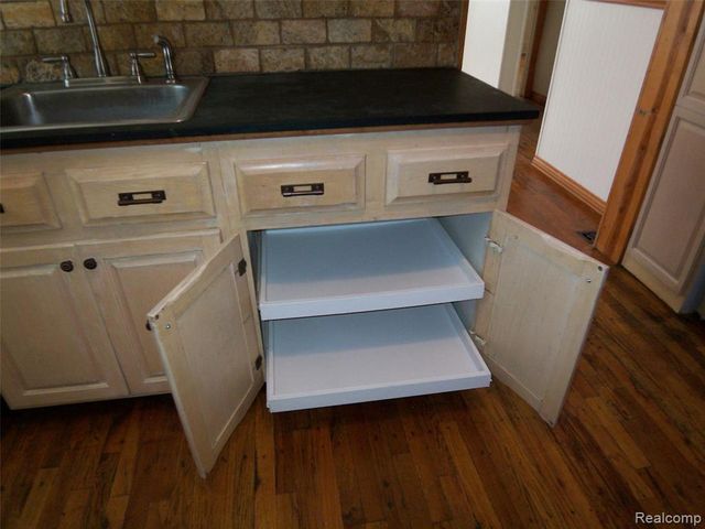 7259 Packard Avenue, Warren, MI 48091