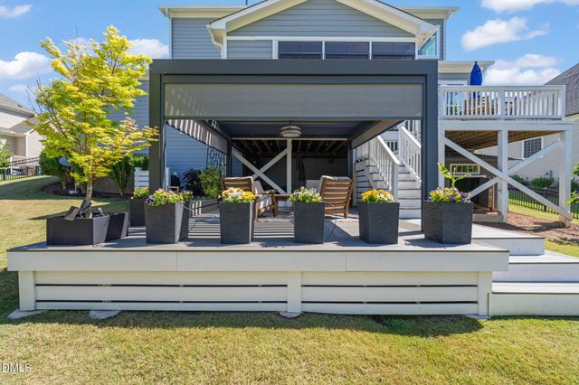 105 Duck Branch Drive, Holly Springs, NC 27540