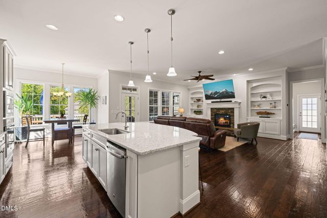 105 Duck Branch Drive, Holly Springs, NC 27540