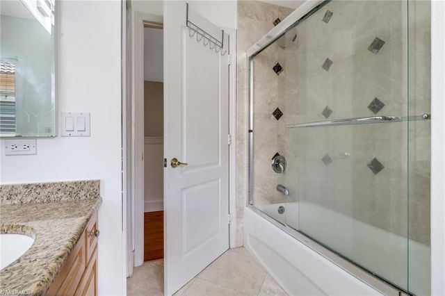 8271 Laurel Lakes WAY, Naples, FL 34119