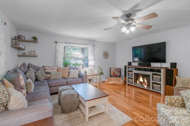 6806 Davis Road, Waxhaw, NC 28173