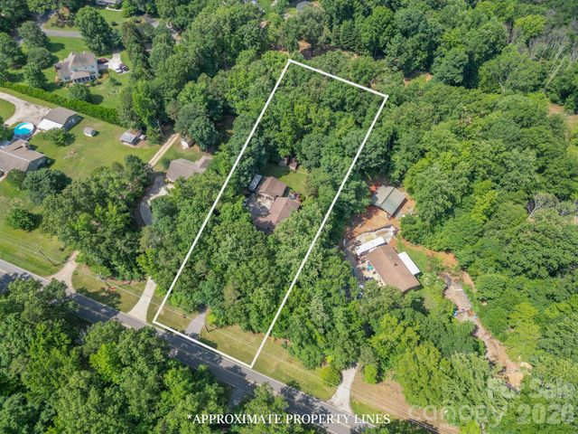 6806 Davis Road, Waxhaw, NC 28173