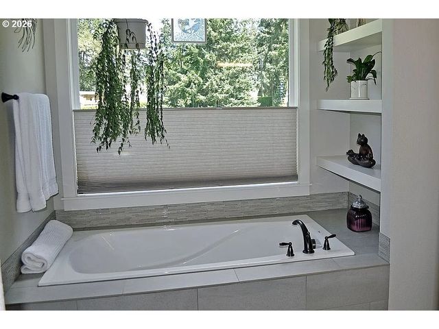 14159 QUAIL Ct, Oregon City, OR 97045