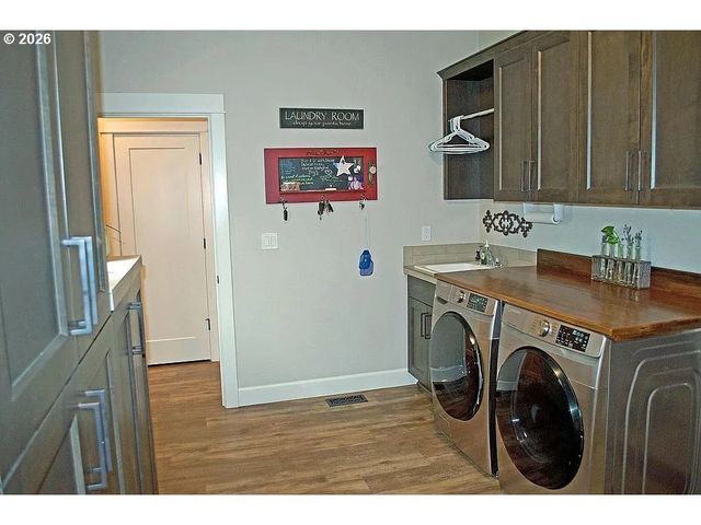 14159 QUAIL Ct, Oregon City, OR 97045