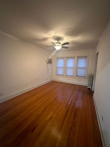 2333 W Farwell Avenue 1S, Chicago, IL 60645