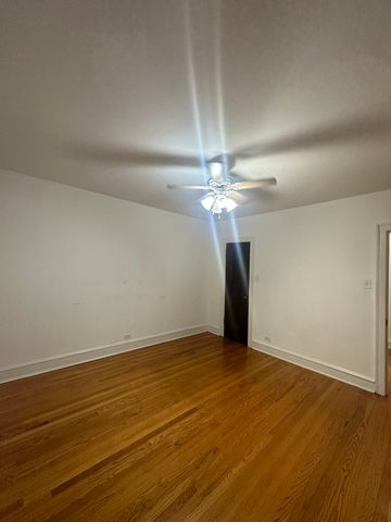 2333 W Farwell Avenue 1S, Chicago, IL 60645