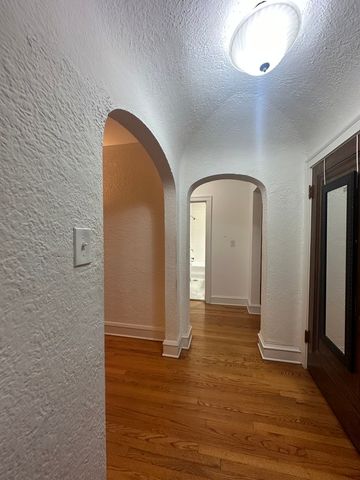 2333 W Farwell Avenue 1S, Chicago, IL 60645