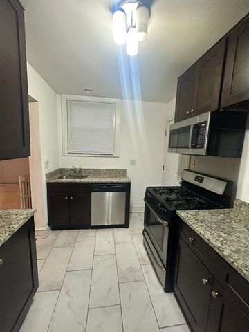 2333 W Farwell Avenue 1S, Chicago, IL 60645