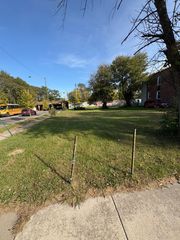 7603 S Lowe Avenue, Chicago, IL 60620