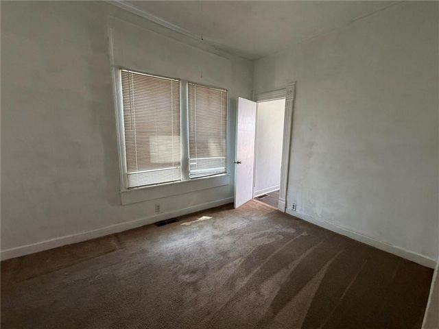 4619 E 8Th Street, Kansas City, MO 64124