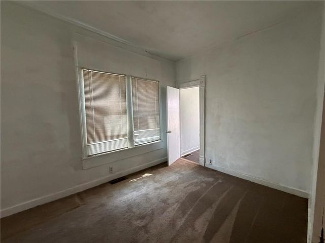 4619 E 8Th Street, Kansas City, MO 64124