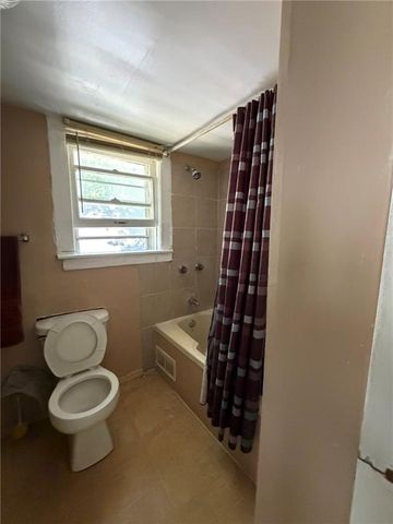 4619 E 8Th Street, Kansas City, MO 64124