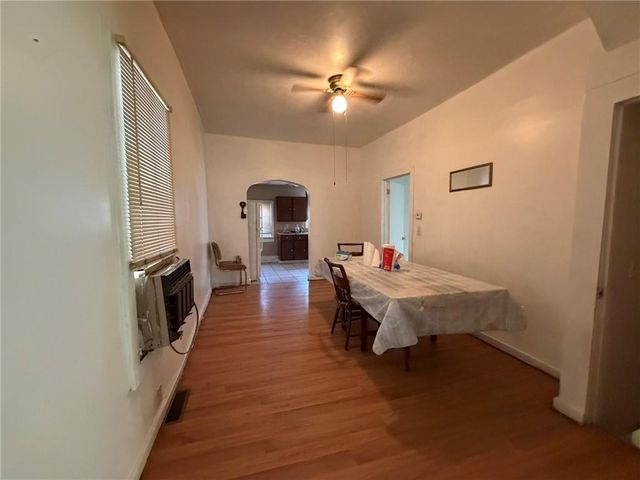 4619 E 8Th Street, Kansas City, MO 64124