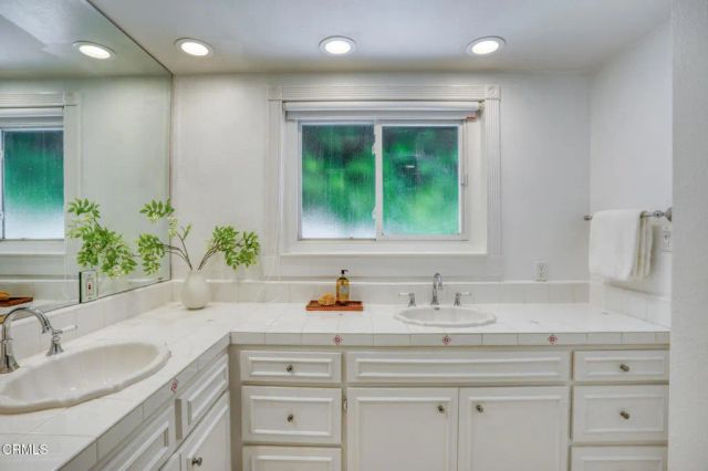 1225 S Orange Grove Boulevard 2, Pasadena, CA 91105