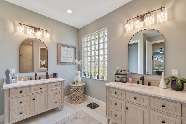 660 Tangelo Circle SW, Vero Beach, FL 32968