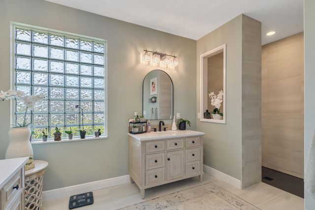 660 Tangelo Circle SW, Vero Beach, FL 32968