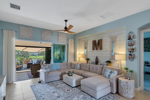 660 Tangelo Circle SW, Vero Beach, FL 32968