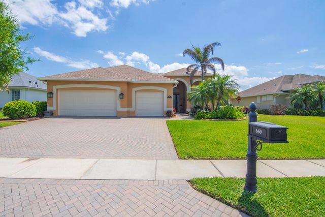 660 Tangelo Circle SW, Vero Beach, FL 32968