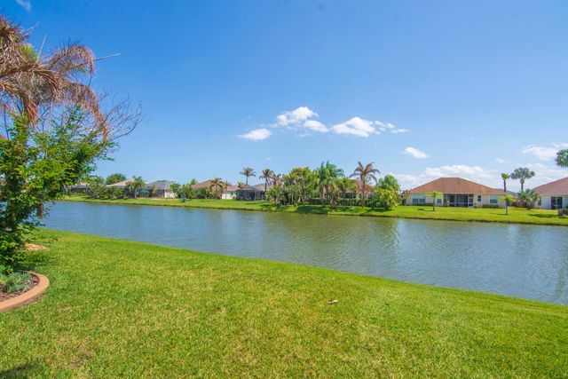 660 Tangelo Circle SW, Vero Beach, FL 32968