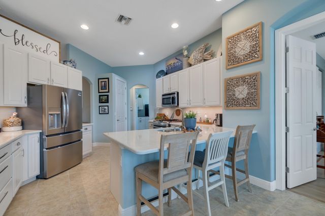 660 Tangelo Circle SW, Vero Beach, FL 32968